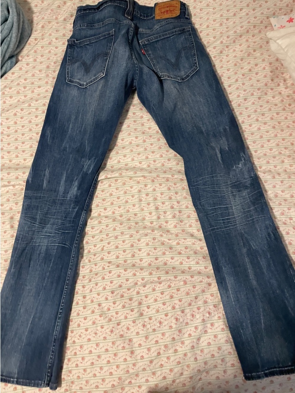 Levi's Men's Dark Blue Straight Jeans with Whisker Fading